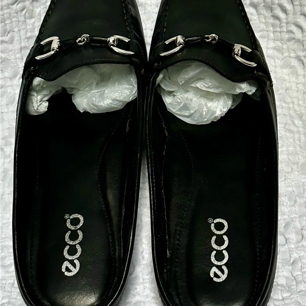 ECCO Women's Chennai Slide in Black SZ 9.5 / 40